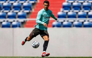 Nike bayar Ronaldo sebanyak RM845 juta