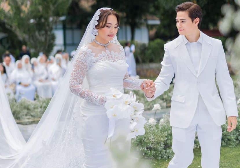 Janna Nick mengaku rasa terhina jemput Ustaz Wadi ke majlis perkahwinan. Selepas pelbagai kecaman diterima pendakwah bebas Ustaz Wadi Anuar kerana hadir ke majlis perkahwinan Janna Nick yang diadakan ala-ala barat, akhirnya Janna Nick tampil bersuara.