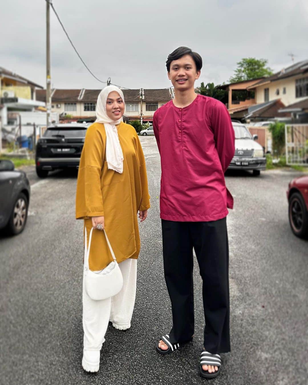 Shila Hamzah 'sound' peminat gabung namanya dengan tunangnya Ubai. Pasangan yang sedang hangat bercinta dan baru sahaja mengikat tali pertunangan baru-baru ini.