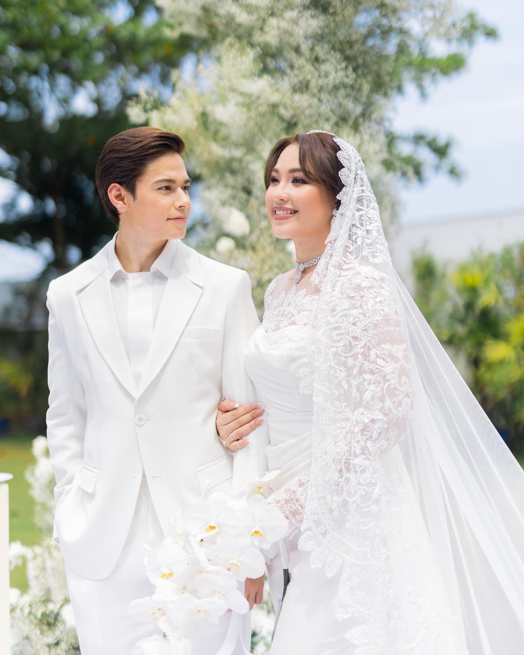 Terkejut kehidupan berubah selepas berkahwin. Janna Nick dedahkan cerita kemas katil.  Pelakon Janna Nick mengakui bahagia menjalani kehidupan berumah tangga dengan suami tercinta Dini Schatzmann.