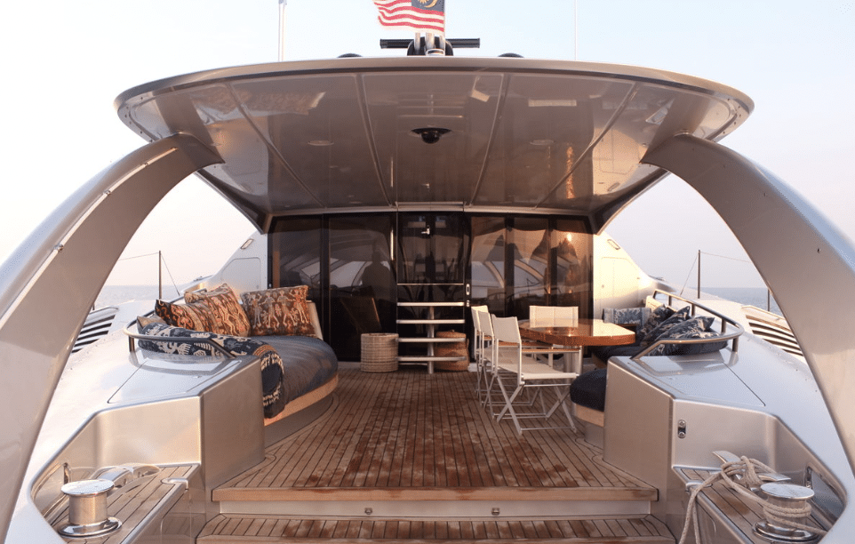 Beruntung orang Perlis, kapal mewah Superyacht berharga RM44.5 juta singgah, pemilik dia bukan kaleng-kaleng. Awal minggu lalu, negara digemparkan dengan kehadiran sebuah kapal layar mewah ‘Superyacht‘ di sekitar muara Sungai Perlis, Kuala Perlis berhampiran dengan terminal feri.