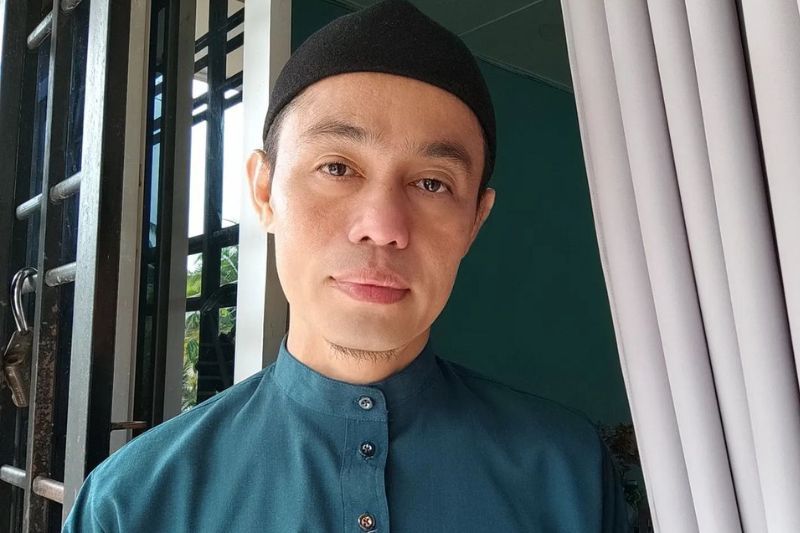 Dua remaja lelaki jadi pemuas nafsu, siapa sangka ini rupanya perincian aksi jelek PU Azman. Perbicaraan kes amang seksual melibatkan Pencetus Ummah (PU) Azman diteruskan pada hari ketiga dengan saksi ketujuh memberitahu pendakwah itu pernah melakukan perbuatan seks oral terhadap mangsa kedua sehingga mengeluarkan air mani.Saksi wanita yang juga bekas guru kepada mangsa berkata perkara itu diceritakan sendiri oleh remaja lelaki berkenaan dalam satu pertemuan tahun lalu.