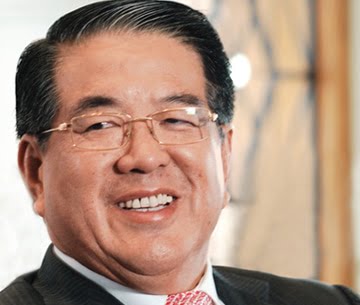 Ramai tak tahu, ini senarai Orang Melayu Malaysia paling kaya. Berdasarkan kedudukan (ranking) senarai 50 orang terkaya di Malaysia pada tahun 2023 yang diterbitkan oleh majalah perniagaan popular Forbes, (www.forbes.com) terdapat tiga individu melayu tersenarai dalam ranking tersebut berbanding tujuh individu pada tahun lepas