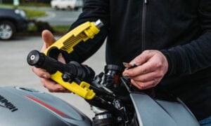 Motor-model-panas-wajib-guna-tips-ini-elak-kena-curi 01