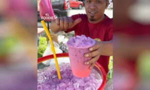 'Gula-itu-tenaga...'---Penjual-air-balang-susu-ini-'bantu'-orang-ramai-cepat-potong-kaki 01