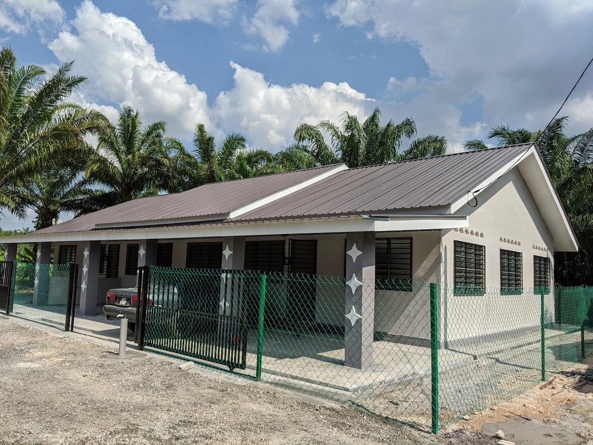 'Buka dulu payung tepi jalan jual nasi lemak' - Ini nasihat untuk orang baru lepas pencen