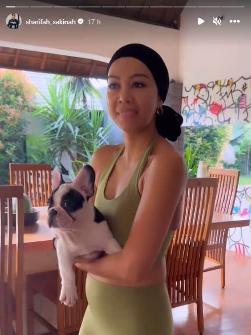 Halal atau haram? Sharifah Sakinah 'enjoy sakan' menari dengan anjing