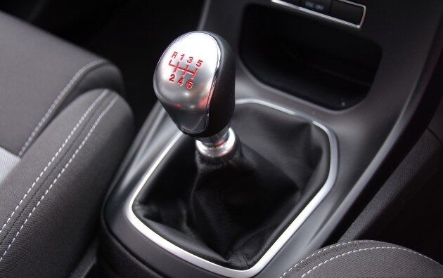 Kereta manual memang jimat, tapi kalau tak jaga 5 benda ni poket boleh rabak, khususnya part gear