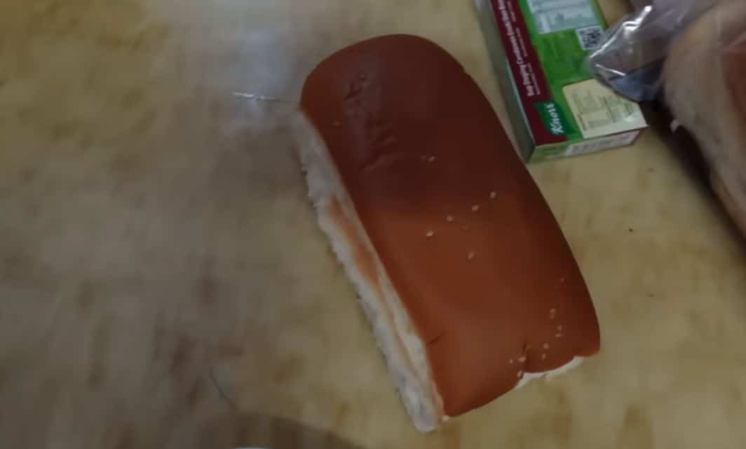 'Letak roti atas meja macam tu je?' - 6 teguran ini muncul selepas Cupcake Aisyah masak