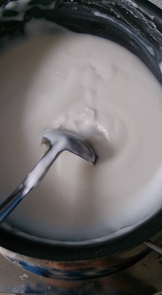 Cara buat kuih tepung bungkus lembut dan bergedik yang dirindui