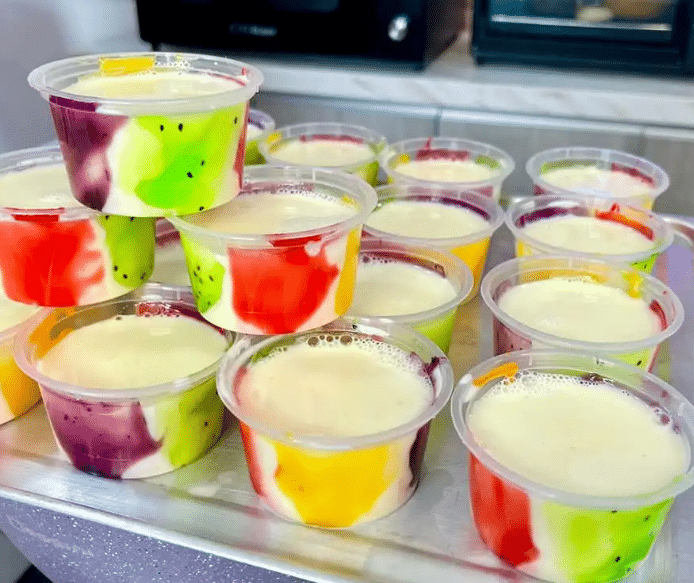 Cuaca panas begini dapat Puding Tutti Fruity memang 'healing' habis, ini cara mudah buatnya 