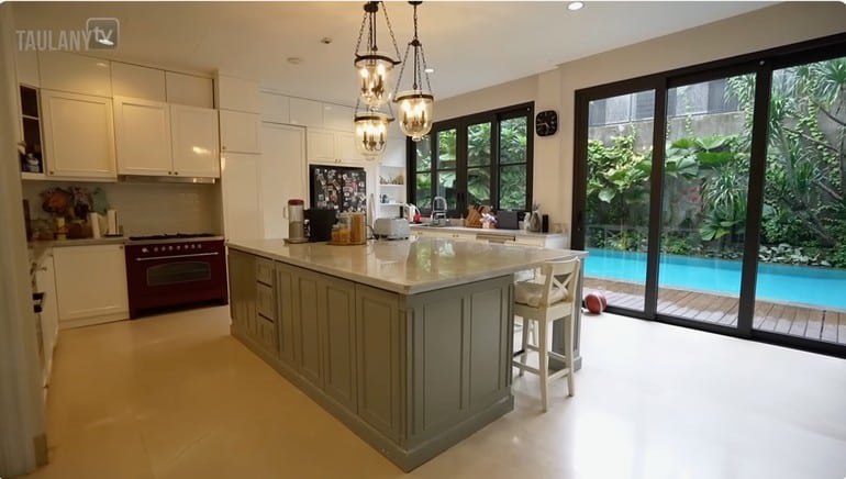 Cukup lengkap! Rumah BCL umpama syurga, punyai kemudahan peribadi sentuhan Eropah