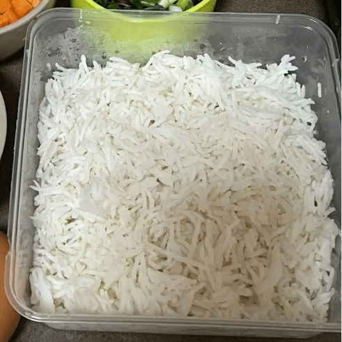 Ini sebabnya boleh jadi 'nasi toksik', doktor nasihat jangan simpan lama dalam peti sejuk