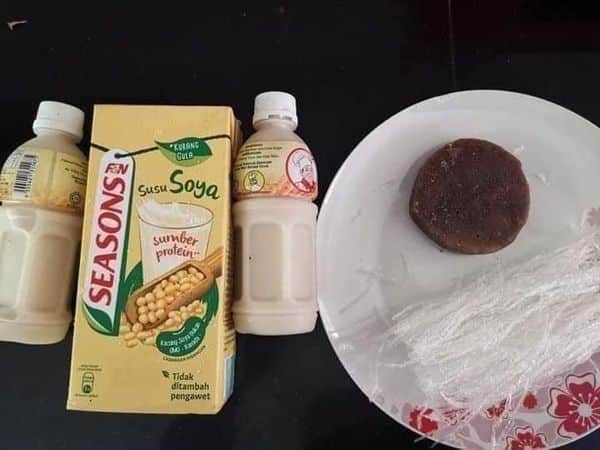 Taufu fah 'homemade' lembut dan sedap, boleh siap dalam masa sehari