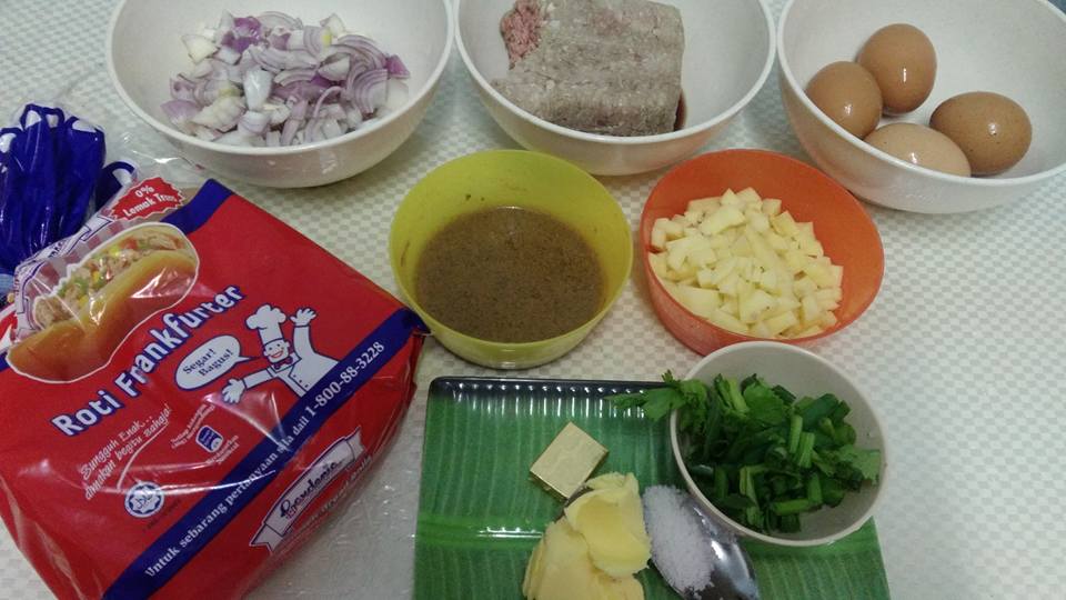 DIY sendiri roti john inti selambak di rumah, baru lah puas hati makan!