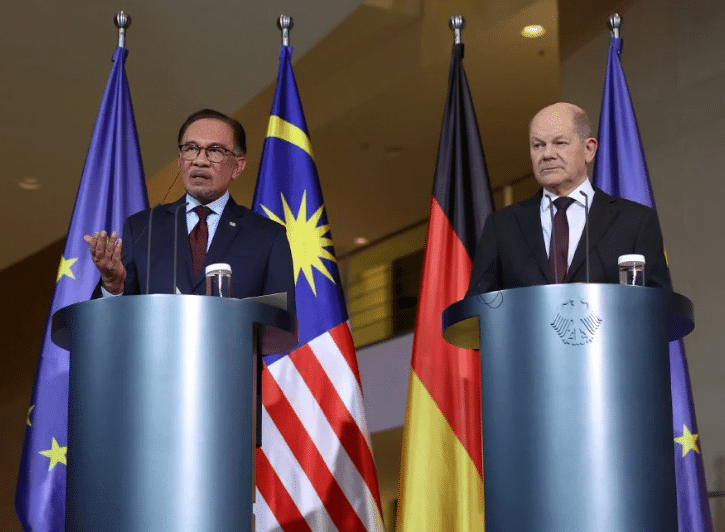 Ramai individu berpengaruh puji PM, tergamak rakyat Malaysia masih mengeji? Ini nasihat Dr Rora 