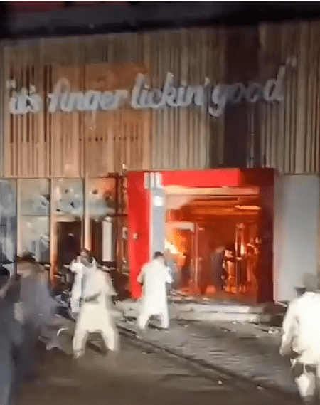 Berang genosid terus berlaku, perusuh di Pakistan bakar KFC