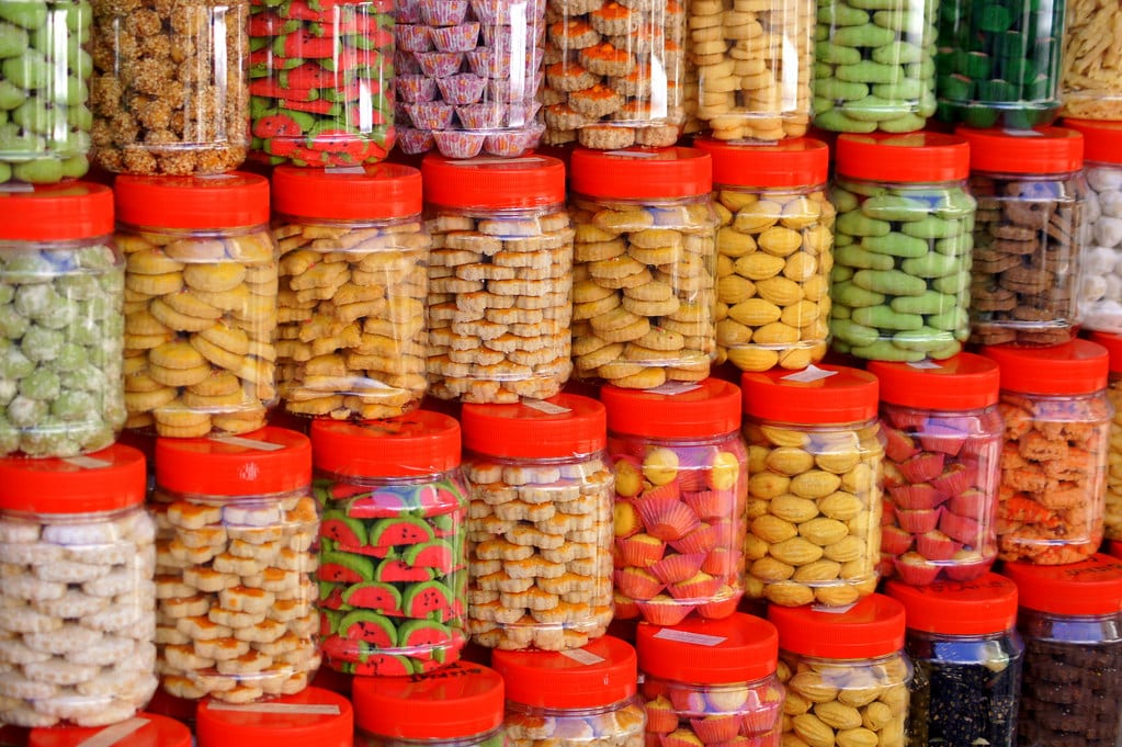 Memang 'potong' kalau lemau, ikuti tips ini elak kuih raya cepat masuk angin & tahan lama