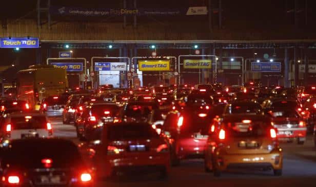 Nok ko suasano Balik Shah Ale macam nak balik London lebih 18 jam sangkut jem