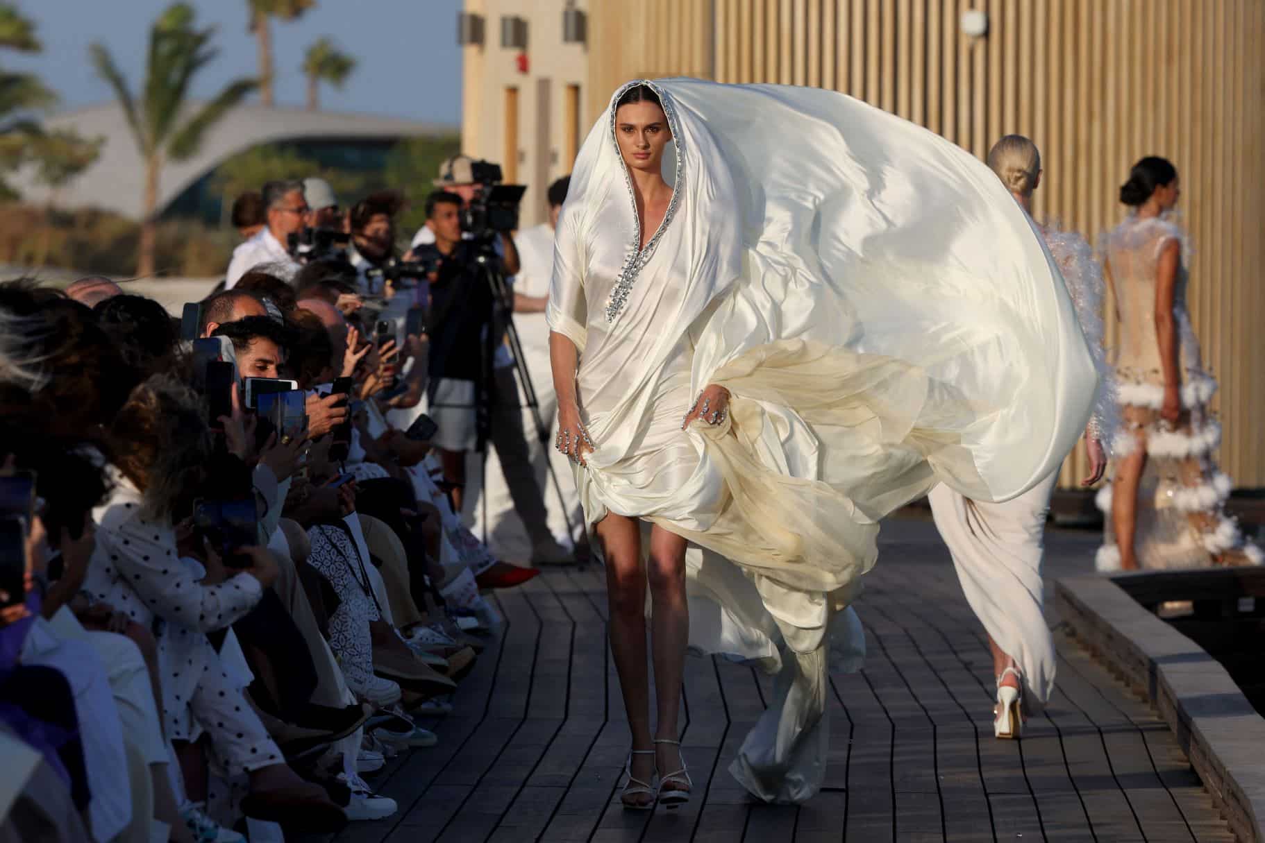 Arab Saudi anjur acara 'swimsuit', dedah sana sini, dunia semakin tenat!