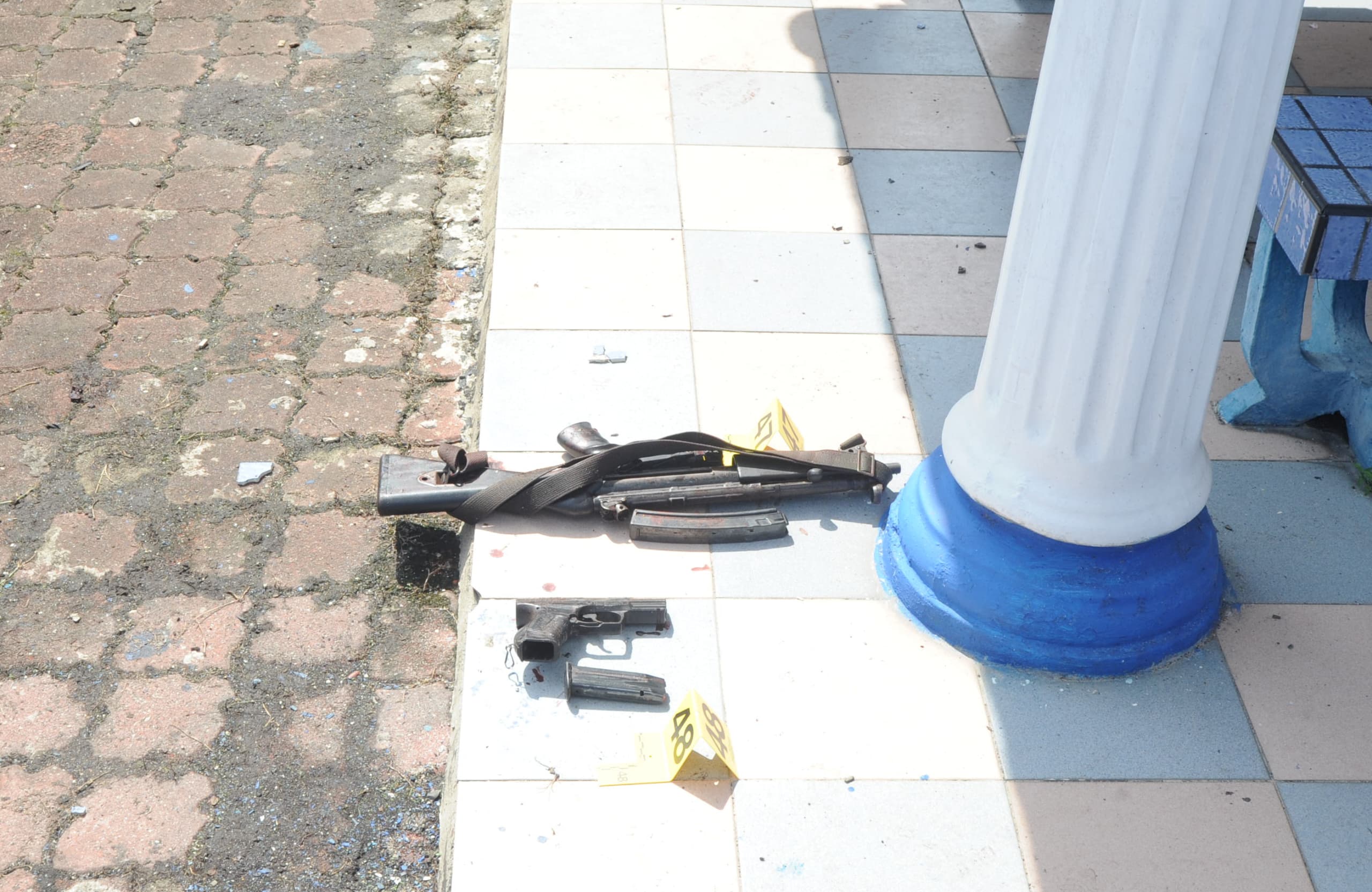 'Dua pelajar IPT dalam balai' - Kronologi serangan maut di balai polis Ulu Tiram