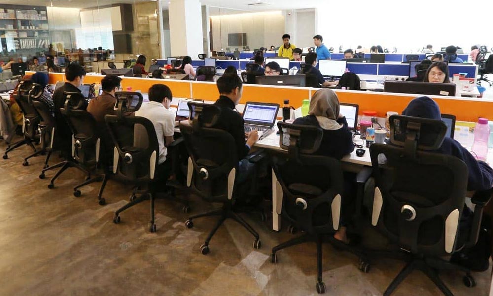 Siapa tak nak Malaysia sedia laksana pekerja masuk ofis hanya 3 kali seminggu