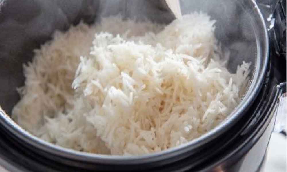 Petua nak elak nasi cepat basi, hanya perlu ikuti langkah ni dulu