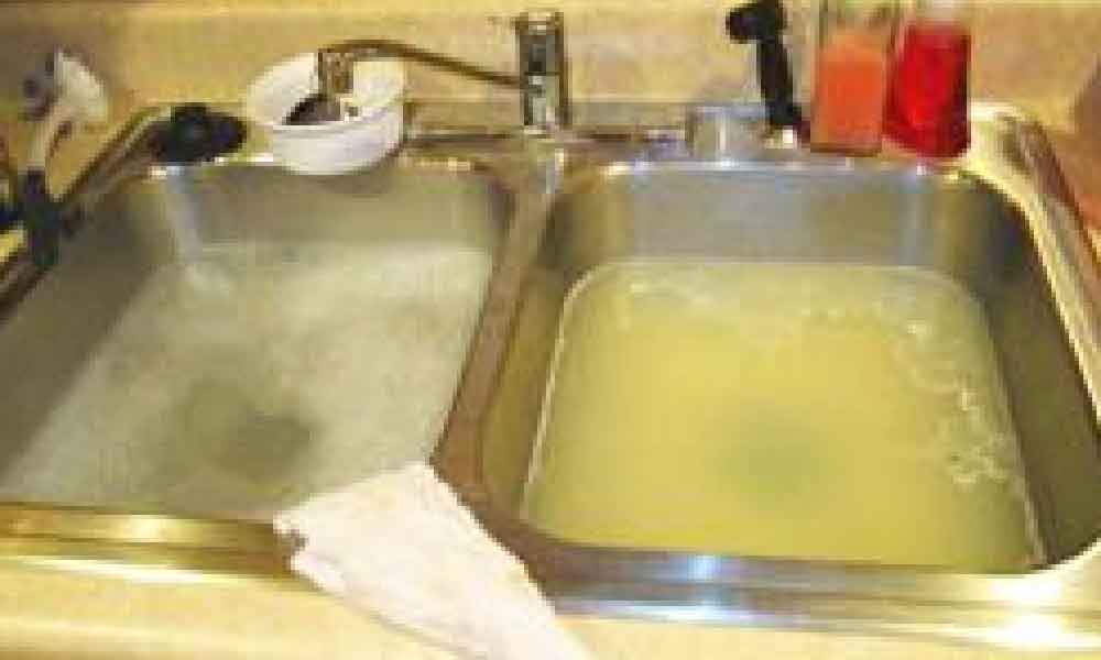 4 barang masakan ini boleh betulkan singki tersumbat ramai tak tahu