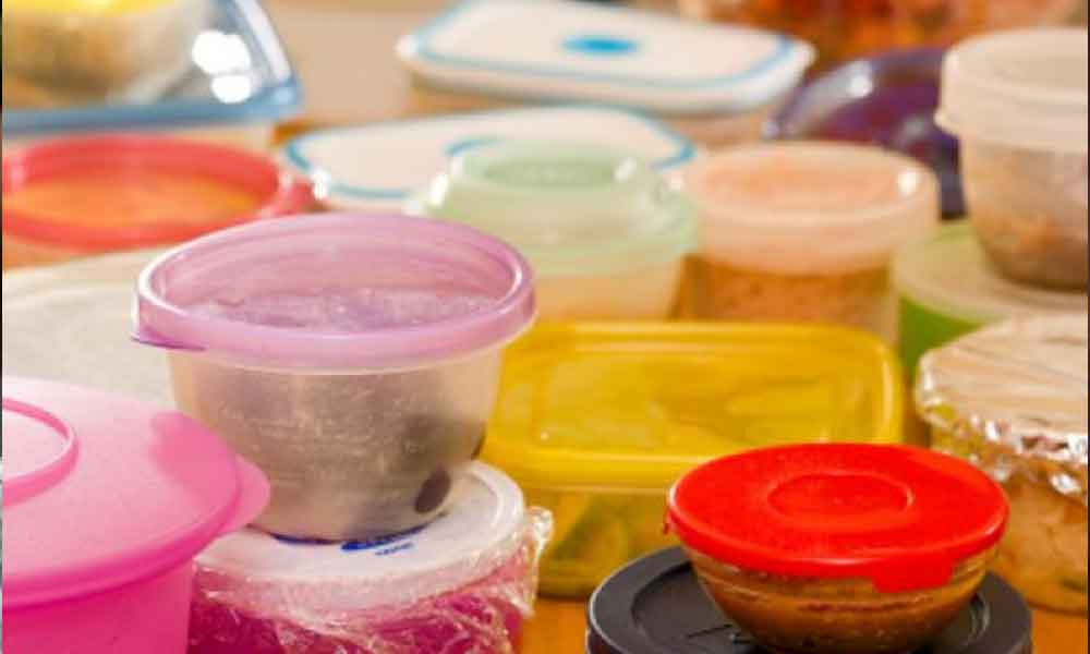 Bekas makanan berbau? Jangan panik! Ikuti tips ni