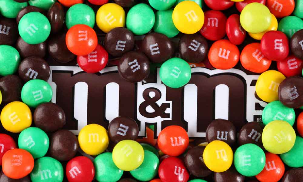 Rupanya ini maksud sebenar disebalik huruf pada coklat M&M