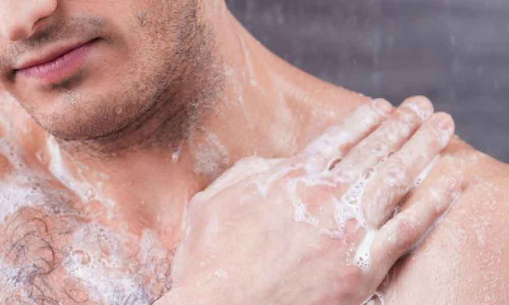 Rupanya ini punca badan terasa gatal selepas mandi ramai tak tahu