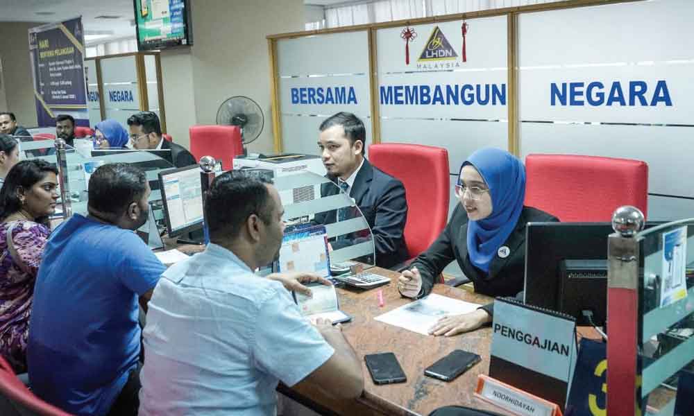 Tak sabar nak dapat duit dari LHDN, kalau tak perasan 6 tanda ini, 'confirm' jatuh terduduk