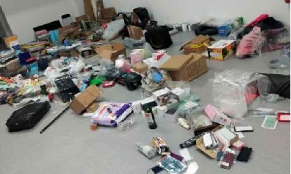 Patutlah parcel tak sampai, rupanya dah kena lelong!