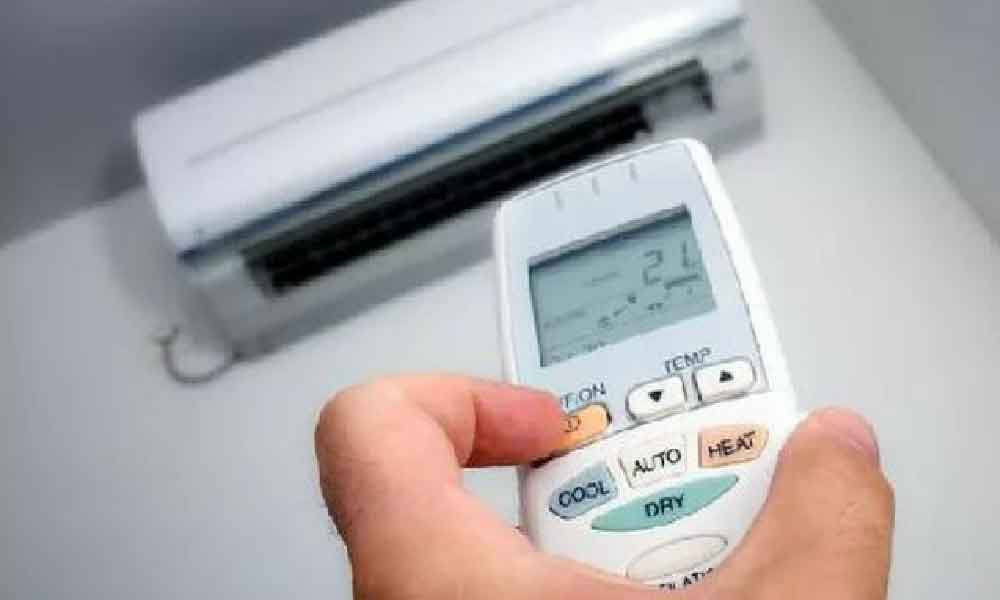 Baru tahu rupanya boleh servis sendiri aircond guna remote control ramai tak tahu