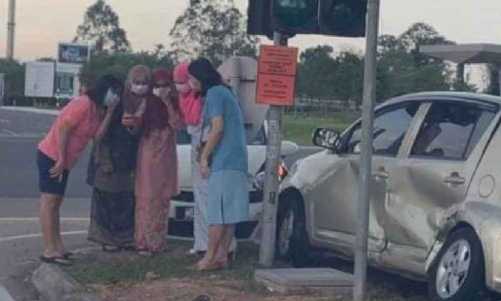 Mangsa kemalangan 'selfie' lepas bertembung sama sendiri, rupanya mudah wanita buat kawan