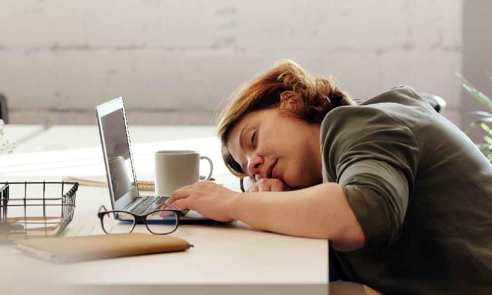 Tip kepada yang suka tidur waktu kerja boleh amalkan pasti menjadi!