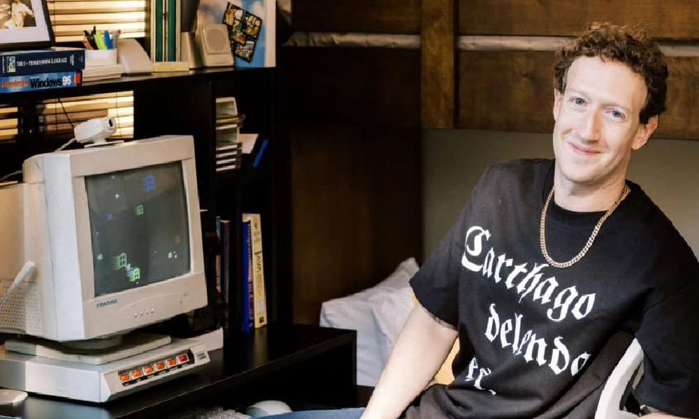 Kekayaan mencapai RM 821 billion, pengasas Facebook bilionaire termuda dunia