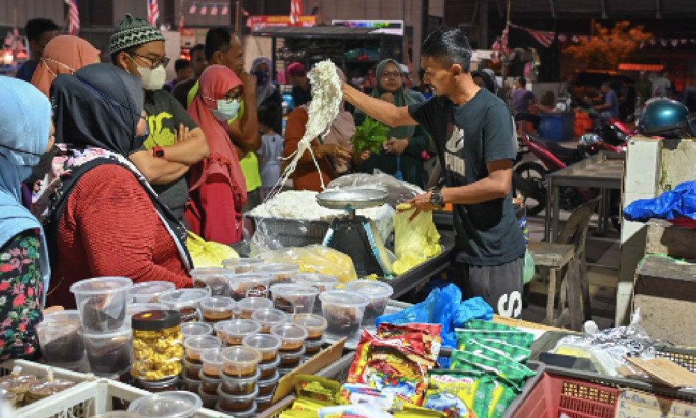 Baru tahu, rupanya tak boleh pasang bacaan Al-Quran di tempat sibuk, Mufti dedah sebab