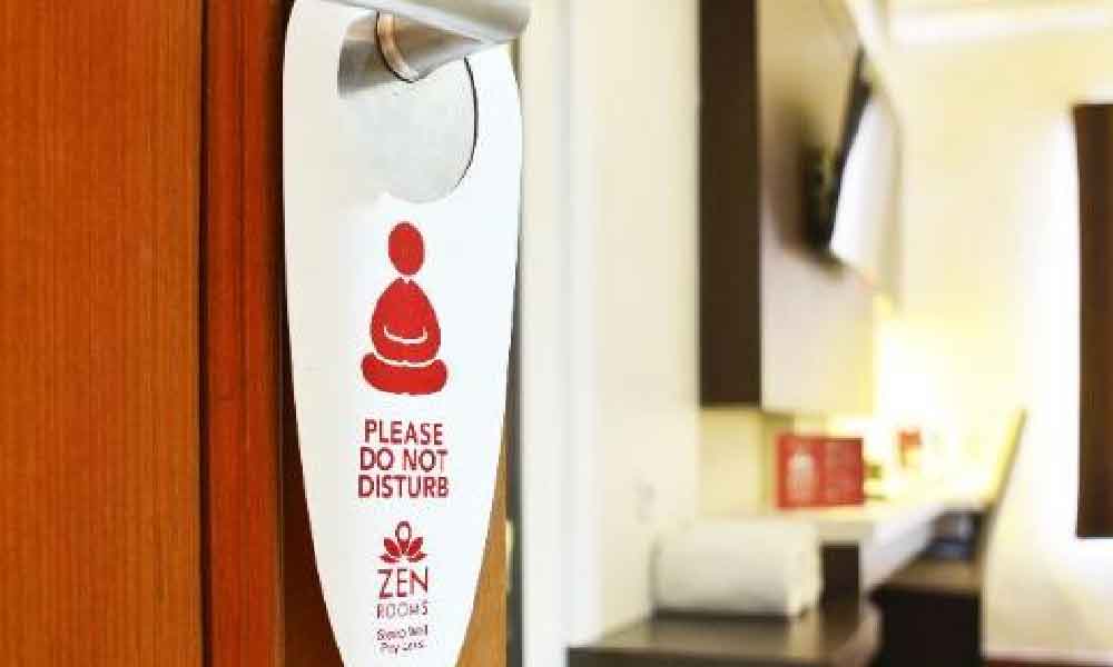 Rupanya ini fungsi sebenar gantung 'Do Not Disturb' depan bilik hotel selain tak nak diganggu ramai tak tahu