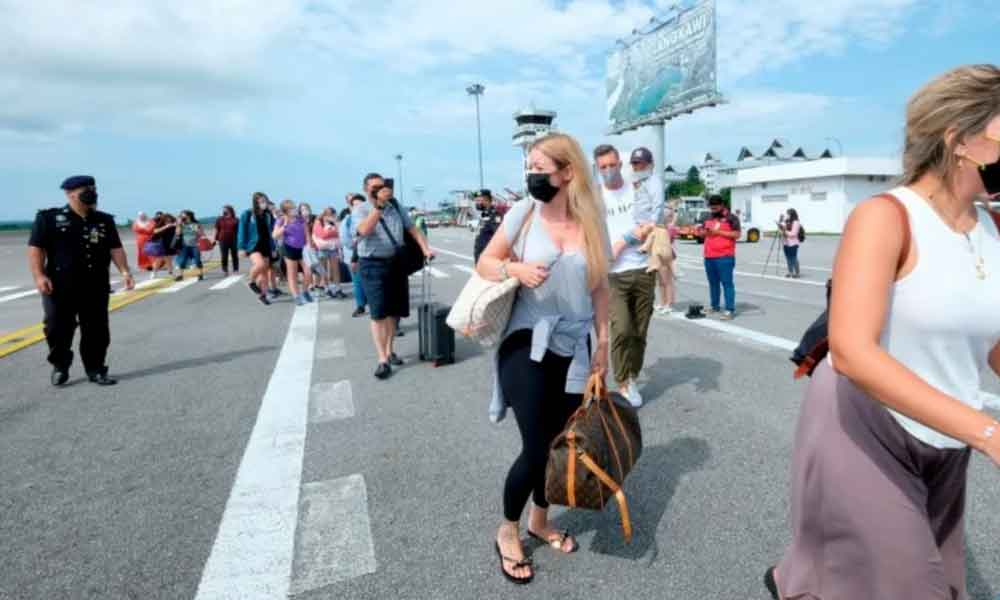 Pelancong asing beri amaran berhati-hati datang ke Malaysia, rupanya ini puncanya