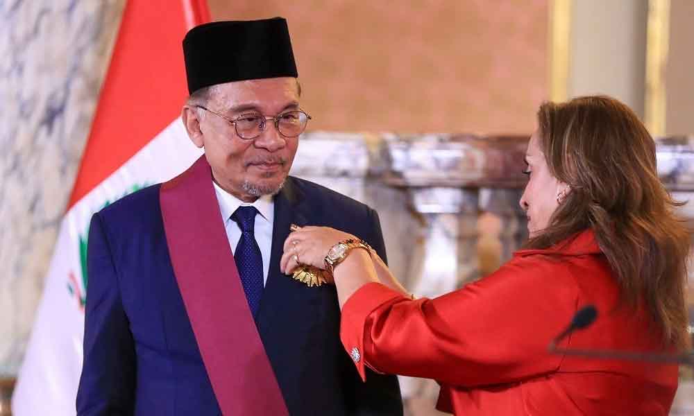 Anwar Ibrahim dianugerah pingat tertinggi Peru, ini maksud El Sol Del Peru