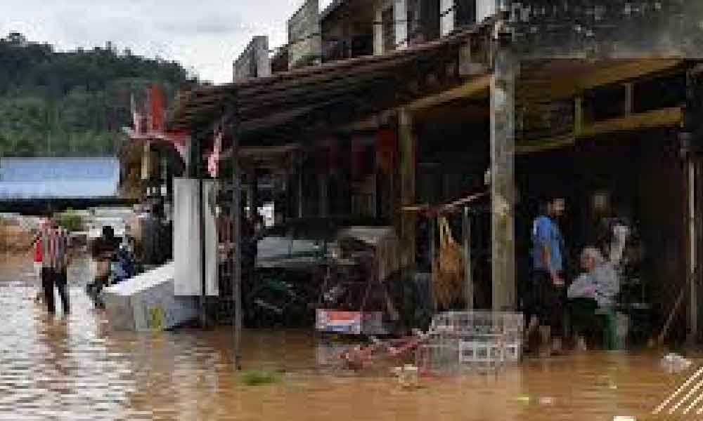 Ada yang dapat RM5000, ada dapat RM10000, rupanya ada Datuk seri low profile bantu mangsa banjir
