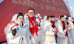 Kerajaan China tawar ganjaran RM900 untuk pasangan yang daftar kahwin